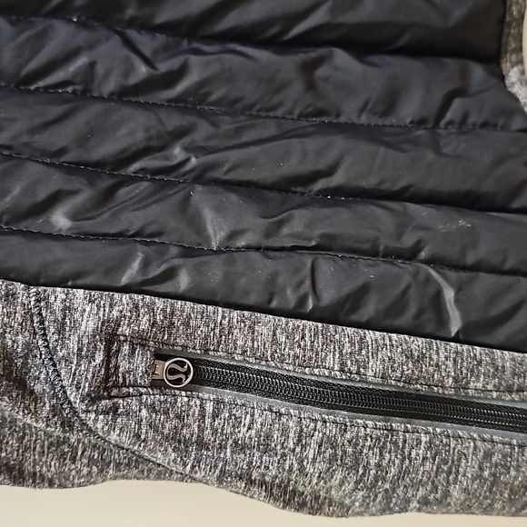 220. Lululemon Run: Turn Around Vest - Picture 5 of 12